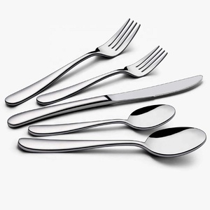 Ustensiles de cuisine de restaurant réutilisables, personnalisés de luxe, couverts en acier inoxydable, vaisselle plaquée argent, miroir poli, poignée martelée - Product Image 1