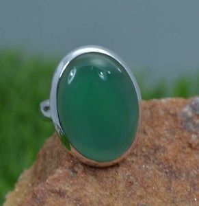 แหวนพลอยโอนิกซ์สีเขียวเรียบแท้ขนาดใหญ่เป็น925ทึบแหวนพลอยชั้นดีทำด้วยมือ - Product Image 1