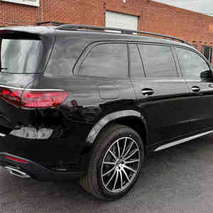 GLS 450 2025 Usado en Excelentes Condiciones, ~375 hp, Motor Turbo de 6 Cilindros AMG, Bajo Kilometraje, Sin Problemas Mecánicos, Listo para Conducir - Product Image 4