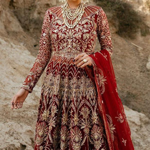 NOUVEAU BEAU INDIEN/PAKISTANI ROBE DE TRAIL DE LONGUEUR DE PLANCHER DE MARIAGE LOURD Agrémentée DE PERLES DE VERRE EN CRISTAL, PIERRE, DABKA work @ 2023 - Product Image 1