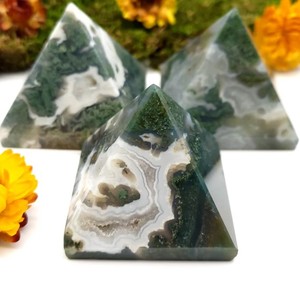 Offre Spéciale Décoration de la maison Agate de mousse hautement polie Pyramide de guérison Cristal semi-précieux Pierre précieuse Artisanat Feng Shui Sculpté - Product Image 1