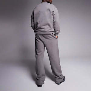 Conjunto de Sudadera con Capucha y Pantalones Deportivos para Hombre, 100% Algodón, con Bordado y Pedrería, Transpirable, para Invierno, Corte Regular - Product Image 3