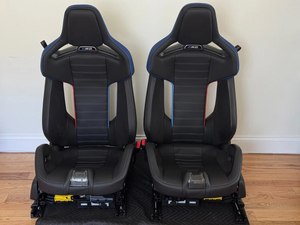 เบาะนั่งคาร์บอน M2 G87 ของแท้จากโรงงาน (OEM) รุ่น M Performance สำหรับรถซีรีย์ 3 M3 CS ปี 2023-2024 - Product Image 1
