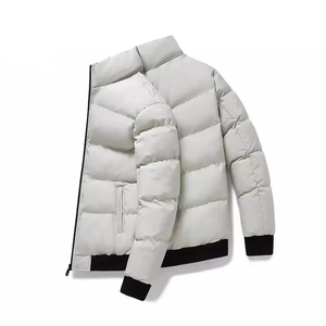 Veste doudoune à la mode en hiver Rembourrage chaud Bomber à bulles Vente en gros Manteau à bulles personnalisé pour hommes Veste moulante d'extérieur pour hommes - Product Image 3