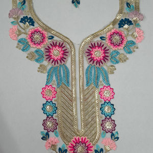 Col brodé à la main en filet avec détail de paillettes pour la boutique de mode ethnique kurti blouse saree robe cou utilisation - Product Image 1