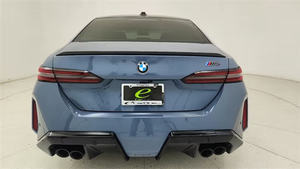 BMW M5 Sedán 2025 AWD, Auto Usado Certificado de Segunda Mano - Product Image 2