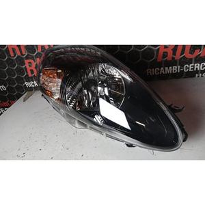 ไฟหน้าขวาหน้ารถ FIAT Punto EVO (12>) รุ่น 51840994 - Product Image 4