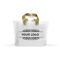 Sacs de courses en plastique jetables avec poignée souple personnalisée pour les magasins de détail et les boutiques