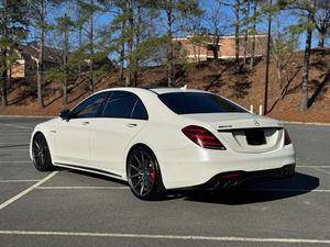 Mercedes-Benz Clase S AMG 2020, Tracción en las Cuatro Ruedas, S 63, Motor V8 Biturbo de 4.0L, Gasolina, Automático, Sedán - Product Image 2