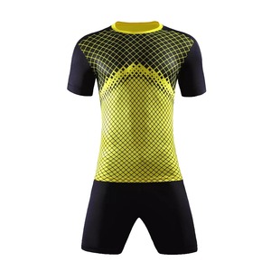 Tenues de football numériques OEM de haute qualité, impression personnalisée du logo, 100 % polyester, séchage rapide, nouveau style en ensemble - Product Image 5