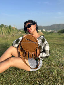 Bolso bandolera de piel de vaca, nuevo diseñador, elegante colección occidental de flecos, bandolera, bolsos redondos de hombro, monedero de uso para mujer - Product Image 5