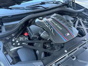 BMW X5 M Competition 2021 Usado, 617 hp, Motor V8 Twin-Turbo, Tracción en las Cuatro Ruedas, Color Gris Metálico Donington, Sin Modificaciones - Product Image 6