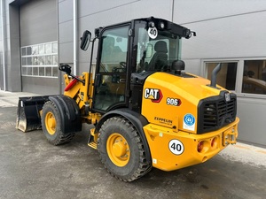 CAT Wheel Loader 906 1288 Hrs EPA Engine with Gearbox and Pump - Product Image 3