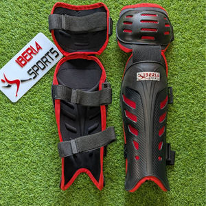 IBERIA Vente en gros de protège-tibias de hockey personnalisés |   Protection légère, durable et à fort impact pour tous les niveaux. - Product Image 1