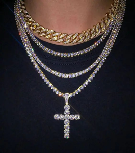 Colgante de Cruz Iced Out de Plata de Ley 925 con Diamantes de Moissanita VVS para Joyería Hip Hop - Product Image 5