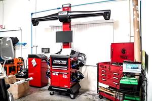 Máquina de Alineación de Ruedas 3D para Taller Automotriz con Peso Máximo de Rueda de 100 kg y 2 Años de Garantía - Product Image 2