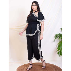 DEEBACO Ensemble Coordonné Décontracté d'Été pour Femme Grande Taille Uni avec Haut Sans Manches à Col Halter et Détails en Dentelle et Pantalon Longueur Mollet Style Western 2 - Product Image 3