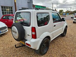 Suzuki Jimny 1.3 2015 Usado, Volante a la Izquierda/Derecha - Product Image 3