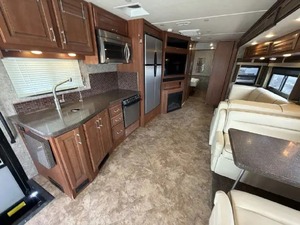 รถบรรทุกมือสองปี 2014 ยี่ห้อ Fleet woo od South wind 34A คลาส A - Product Image 3