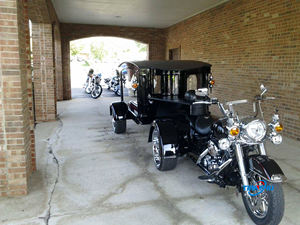 Fabricants chinois Blanc Corbillard remorqué à Double essieu Voiture funéraire remorqué Entraîneur funéraire - Product Image 6