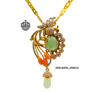 Pendentif et boucles d'oreilles vintage en or avec motif d'oiseau volant pour bijoux de mariage - Product Image 5