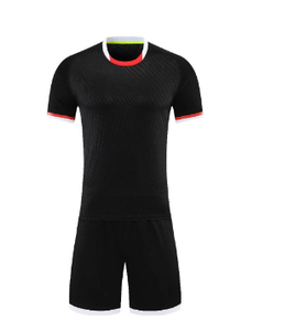 Vente en gros 140GSM 100% polyester maille personnalisée évacuation de l'humidité ensemble de football à manches courtes à séchage rapide - Product Image 4