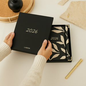 LABON 2026 A5 Dagplanner met PU Lederen Kaft, Hardcover Notebook, Gepersonaliseerde Agenda Organizer met Gouden Metalen Hoeken - Product Image 3