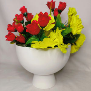 Lujoso elegante hermoso diseño costero de hierro florero redondo Base blanco recubierto de polvo Mesa hogar Hotel Decoración - Product Image 1