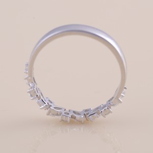 Anillo de media eternidad con diamantes marquise y redondos certificados por IGI en plata de ley 925 maciza - Product Image 6