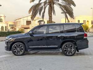 Toyota Land Cruiser GXR 2018 Nuevo/Usado, Transmisión Automática, 400-499 HP, 7 Plazas - Product Image 4
