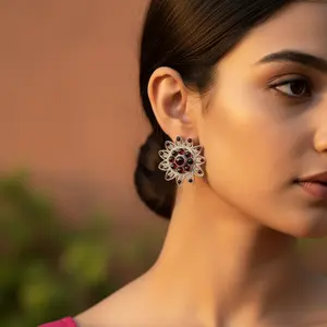 Pendientes de Flores de Granate Chapados en Oro de 18K para Mujer, Joyería Elegante - Product Image 2