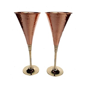Juego de 2 copas de vino de acero inoxidable Venta al por mayor Metal Diseño personalizado Hecho a mano Metal Copa de vino Exportador - Product Image 1
