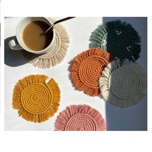 Posavasos redondos de macramé de inspiración Bohemia hechos a mano 100% algodón esteras y almohadillas de la mejor calidad precio al por mayor en India - Product Image 3