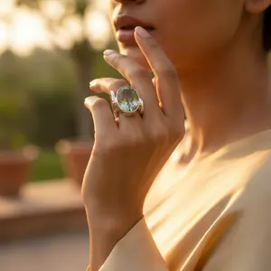 925スターリングシルバー ボヘミアン風ステートメントリング 天然グリーンアメジスト ロジウムメッキ カット仕上げ 女性への約束の贈り物 - Product Image 3