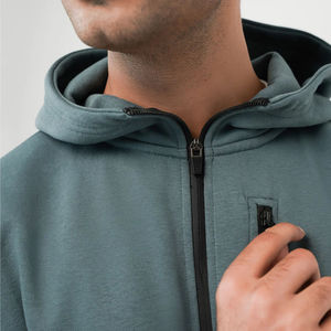 Conjunto Deportivo Personalizado para Hombre de Dos Piezas en Poliéster, Chaqueta de Nailon con Cierre y Pantalones Cortos, Conjunto Deportivo Personalizado de Nailon para Hombre - Product Image 3