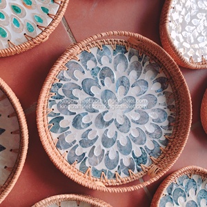 ถาดหวายทรงกลมลายมุกยี่ห้อเวียดนาม สำหรับตกแต่งร้านอาหาร ขายส่ง ราคาโรงงาน รับผลิตแบบ OEM/ODM ผลิตในเวียดนาม - Product Image 5