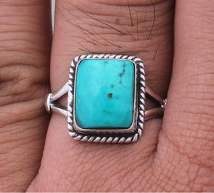 Bague en pierre précieuse Boho Turquoise pour femme en argent sterling massif à la main pour anniversaire de mariage chrétien - Product Image 3