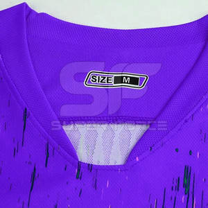 ชุดเครื่องแบบฟุตบอลมืออาชีพผ้าซับเหงื่อผ้าซับเหงื่อพิมพ์ลายตามสั่งได้ตามต้องการชื่อและตัวเลข - Product Image 3