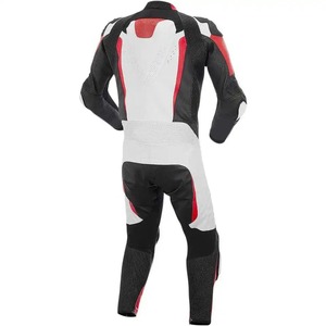 Combinaison en cuir pour moto de course automobile Fabricant pakistanais Combinaison pour moto Offre Spéciale Nouvelle haute qualité - Product Image 2