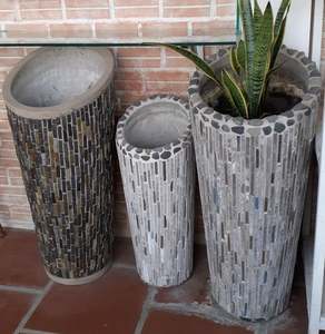 [Leo Nguyen Le] - Vente en gros de jardinières en ciment, pots à fleurs, jardinières GRC - Vases de jardin - Poteries d'extérieur - Hautes et décorées - Product Image 1