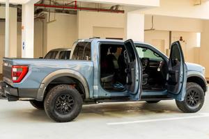 รถฟอร์ด เอฟ-ซีรีส์ แร็พเตอร์ ปี 2023 ใหม่/มือสอง เครื่องยนต์ 3.2L V6 กล้องมองหลัง 360 องศา รับน้ำหนักได้ 31-40 ตัน ระบบดีเซล/เบนซิน เกียร์อัตโนมัติ ขาย - Product Image 5