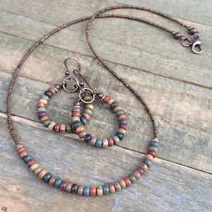 Collier ras du cou en cristal de perles Sodalite 8mm fait main bijoux artisanaux en pierre Sodalite naturelle - Product Image 1