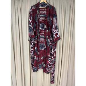 Vestido Kimono de Seda Reciclada Estilo Boho Chic Vintage para Mujer, Ideal para la Playa, Resort, Casa o como Bata de Baño - Product Image 4