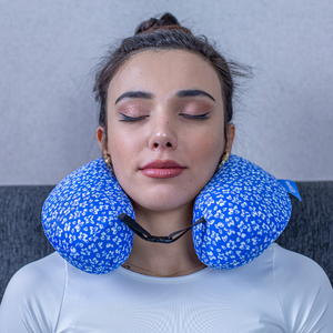 Almohada de viaje en forma de U de espuma viscoelástica con soporte para el cuello para un sueño saludable y profundo con alta calidad y Reas - Product Image 6