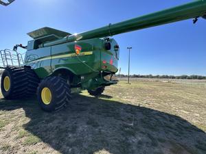 Cosechadora de Maíz de Alta Calidad de 4 Hileras, Maquinaria Agrícola para Cosecha, Cosechadora Combinada para Maíz, Precio al por Mayor - Product Image 2