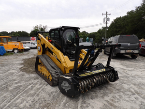Chargeuse compacte sur pneus CAT 2022 avec broyeur forestier, moteur, boîte de vitesses et groupe motopropulseur pour équipement de défrichage agricole 4 tonnes - Product Image 2