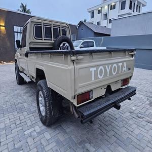 Excelente Estado, Usado, para Pickup 4x4 2021, Emisión Euro IV, Cuero, Volante a la Izquierda, Faros LED, Techo Solar - Product Image 5