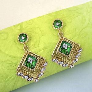 Pendientes colgantes chapados en oro de piedra austriaca Kriaa Meenakari 1310302 joyería fina para mujer - Product Image 1