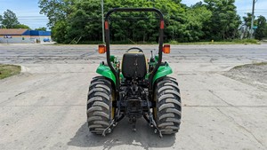 Tractor de ruedas John Deeree 3038E usado a la venta 4WD 38HP rodamiento de motor diésel horas bajas bien mantenido envío rápido - Product Image 5