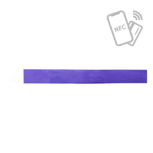 Braccialetti NFC Personalizzati in Tyvek, Gadget Promozionali - Product Image 1